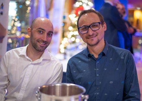 mobile - carousel-hero-element image-19