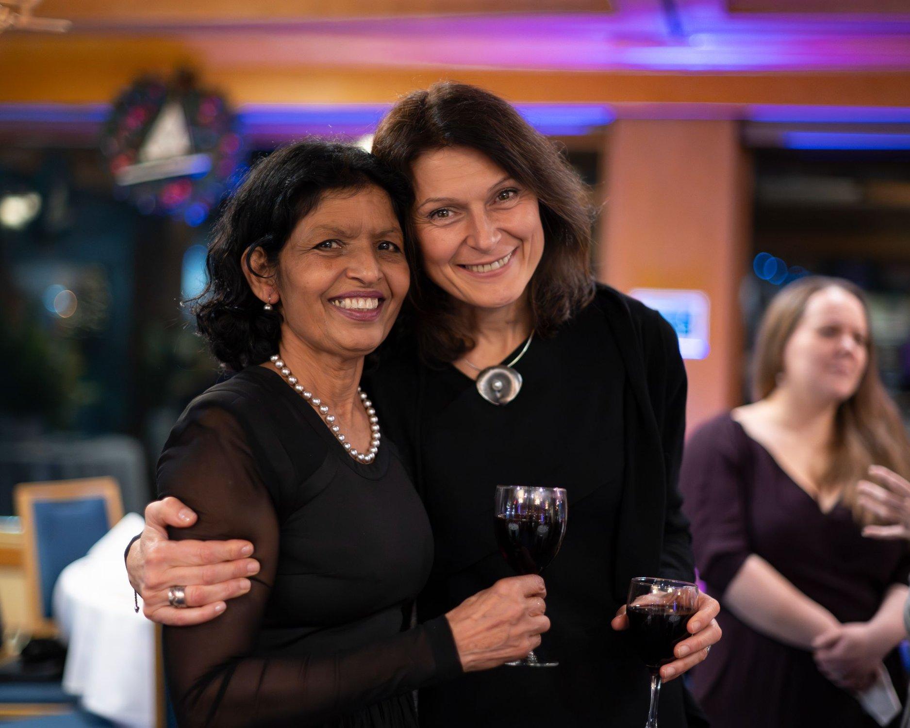 carousel-hero-element image-16